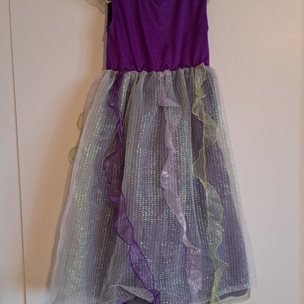 Gymboree fairy costume, has triange tear in the fabric, size 10/12